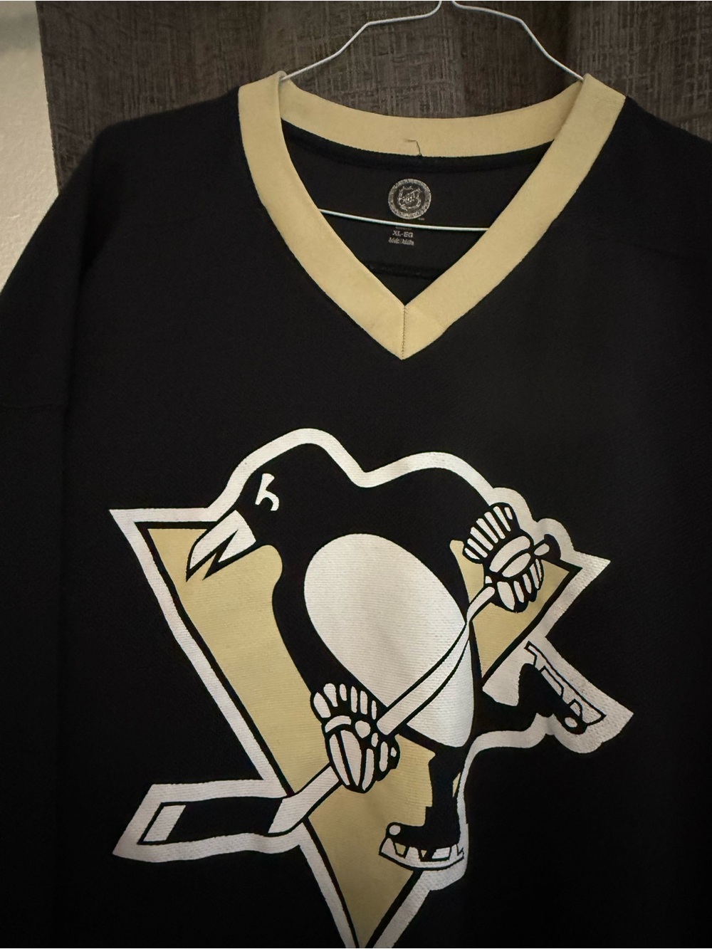 NHL Sidney Crosby 87 Black White Gold Hockey Jersey - Picture 4 of 4